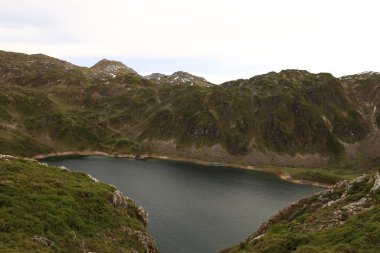 Somiedo Doğal Parkı, İspanya 'nın kuzeyindeki Asturias Prensliği' nde Cantabrian Dağları 'nın orta kesiminde korunan bir alandır.