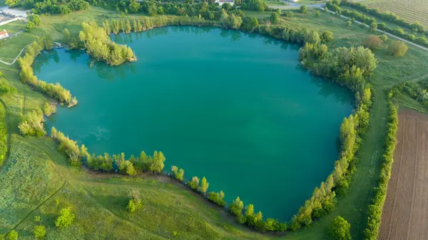 Huzurlu Yeşil Göl 'ün Hava Görüntüsü