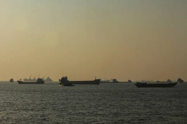 stock image The sea water is glistening in the sunlight.  Chittagong seaport in place