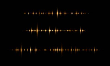 Sarı yatay işaret fişeği. Lazer ışınları, yatay ışık ışınları. Güzel ışık tozla parlıyor. Karanlık bir arka planda parlayan toz çizgileri.