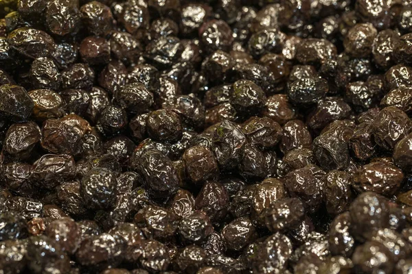 Μαύρη Ελιά Ένα Σωρό Βιολογικές Ελιές Από Κοντά Διατροφικό Υπόβαθρο — Φωτογραφία Αρχείου