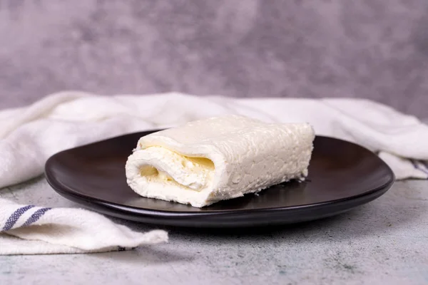 Gestolde Crème Grijze Achtergrond Clotted Cream Boterroom Voor Turks Ontbijt — Stockfoto