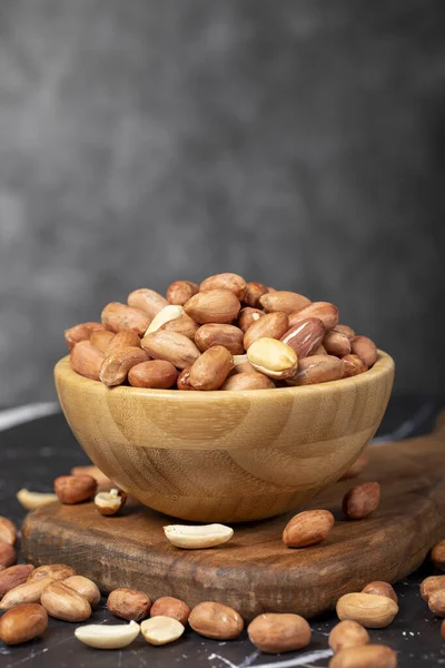 Amendoim Amendoins Descascados Uma Tigela Madeira Super Comida Conceito Comida — Fotografia de Stock