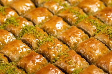 Türk baklavası. Fıstıklı tereyağı baklavası. Türk mutfağı lezzetleri Kapatın