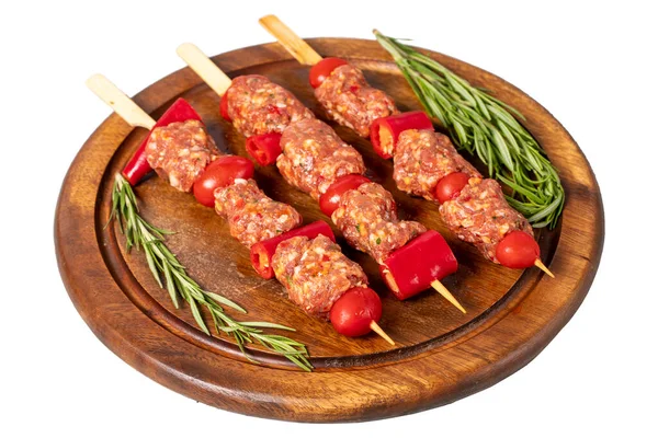 야채와 고기를 곁들인 케밥이야 바탕에는 것으로 곁들인 분리되어 요리의 Ozel — 스톡 사진