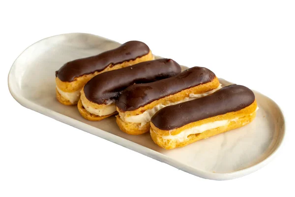 Шоколадный Торт Эклер Изолированы Белом Фоне Пекарные Изделия Close — стоковое фото