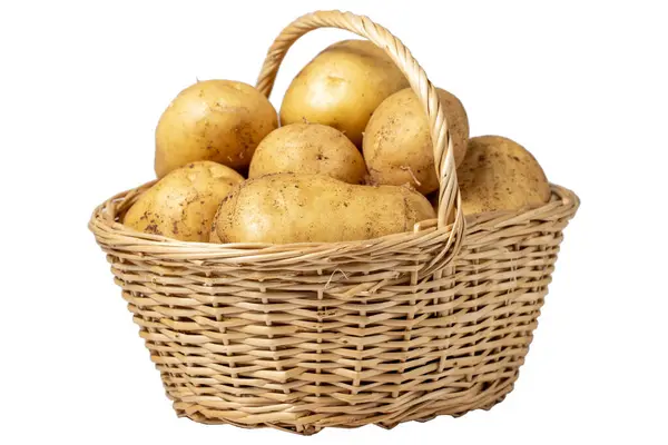 Beyaz Arka Planda Izole Edilmiş Sepetteki Taze Çiğ Patates Patates — Stok fotoğraf