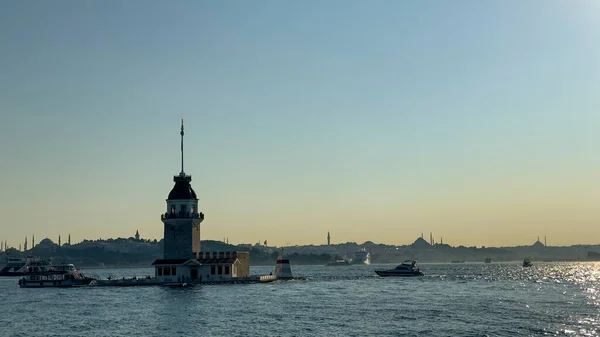Szobalány Torony Szűz Tornya Isztambul Egyik Történelmi Szimbóluma — Stock Fotó