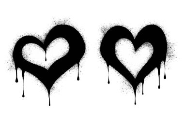 Sprey boya grafiti spreyli kalp işareti beyaz arka planda izole edildi. Grafiti, beyazın üzerine aşırı siyah spreyle aşık olur..