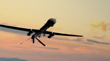 Muharebe devriyesinde tam teçhizatlı askeri hava aracı