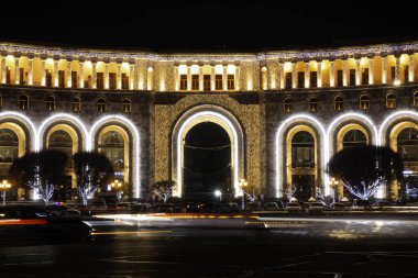 Cumhuriyet Meydanı için Noel, Yerevan - Ermenistan dekore edilmiştir.