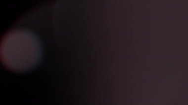 Mercek sızıntısı var.