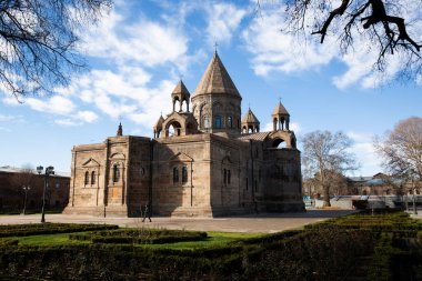 Etchmiadzin şehrindeki ana katedral, dünyanın en eski kiliselerinden biri. MS 4. yüzyılın başlarında.