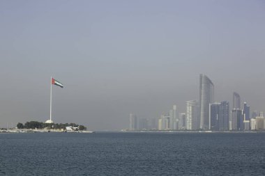 Abu Dabi, Birleşik Arap Emirlikleri. 18 Mart 2024: Abu Dabi Skyline, Birleşik Arap Emirlikleri