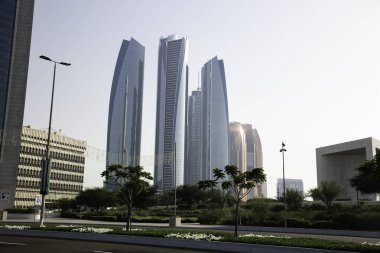 Abu Dabi, Birleşik Arap Emirlikleri. 18 Mart 2024: Abu Dabi Skyline, Birleşik Arap Emirlikleri