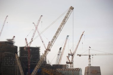 Abu Dabi. BAE - 18 Mart 2024: Abu Dabi 'de yeni inşaat alanı.