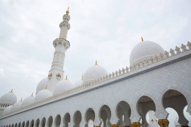 Şeyh Zayed Camii, Büyük Cami, Abu Dabi - 18 Mart 2024: