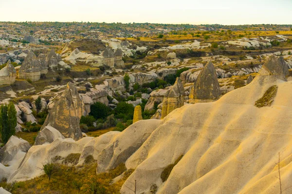 Cappadocia Nejkrásnější Výhled Turecku Původní Skalní Útvary Jeskynní Města Projíždím — Stock fotografie