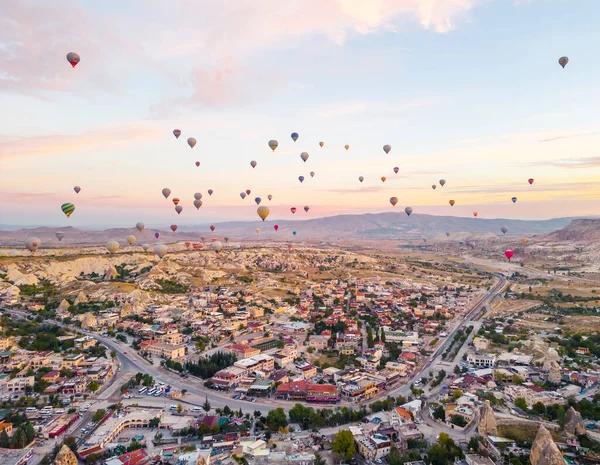 Hot Air Ballon Attractie Georganiseerd Turkse Stad Genaamd Cappadocia Prachtige — Stockfoto