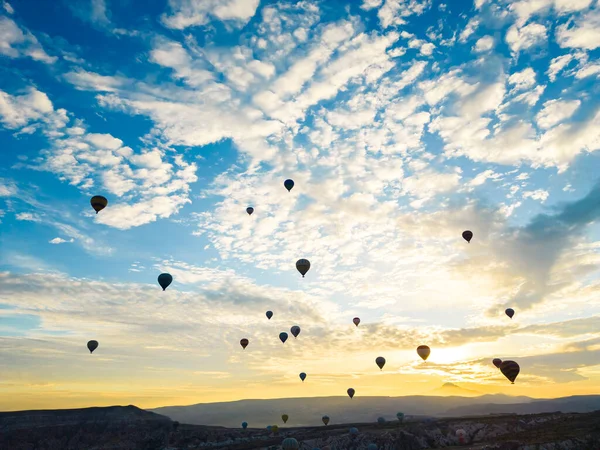 Früh Morgens Viele Heißluftballons Hoch Himmel Sonnenlicht Die Über Kappadokien — Stockfoto