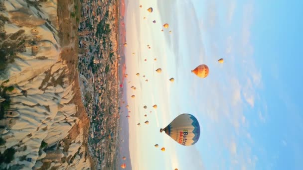 Vertical Top Video Stunning Cappadocia Air Balloons Sunrise High Quality — Stock Video
