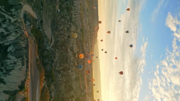 Krásný Letecký Pohled Známé Historické Místo Cappadocia Turecku Slunečné Počasí — Stock video
