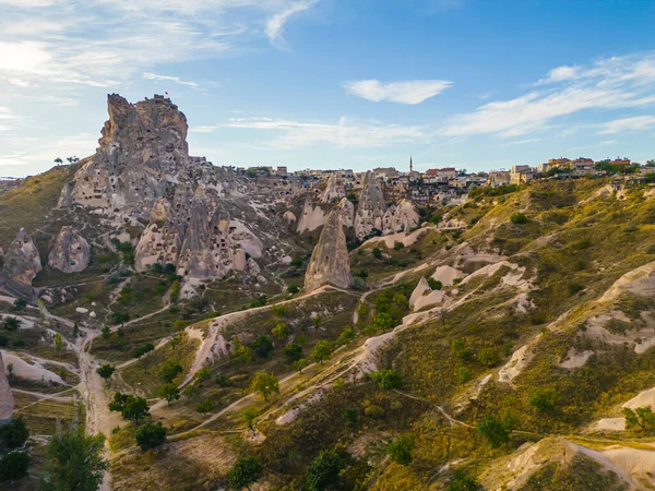 土耳其中部安纳托利亚地区Goreme Cappadocia周围火山凝灰岩形成的全景无人驾驶图像 高质量的照片 — 图库照片