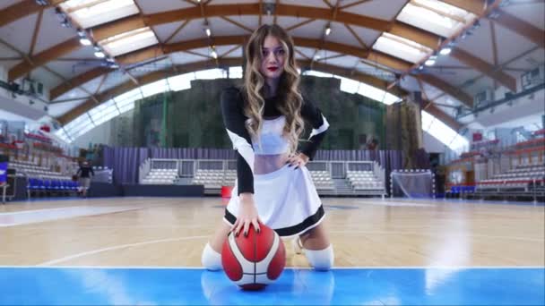 Cheerleader Concept Full Shot Caucasian Cheerleader Posing Camera Arena High — Stockvideo