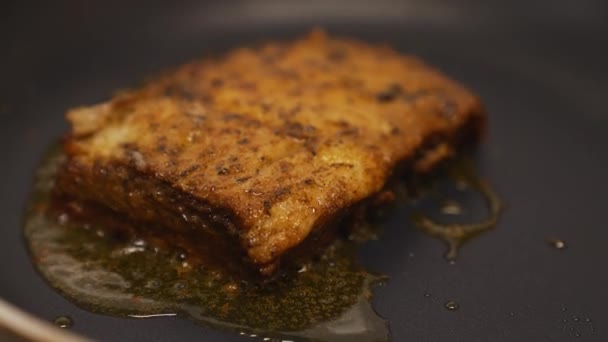 Côtes Porc Dorées Croustillantes Frire Sur Une Poêle Antiadhésive Avec — Video