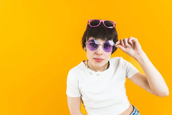 Femal Model Looking Directly Camera Pair Sunglasses Wearing Another Pair — Stock Photo, Image