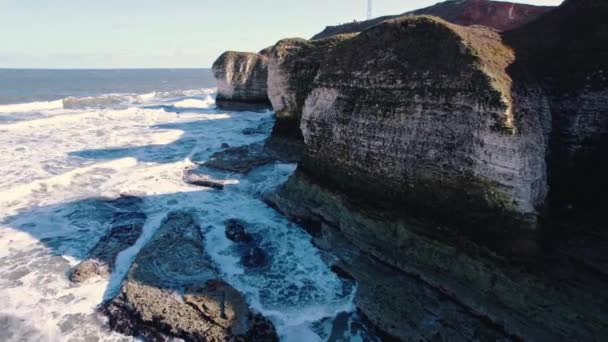 Flamborough Head Het Onthullen Van Drone Schot Hoge Kwaliteit Beeldmateriaal — Stockvideo