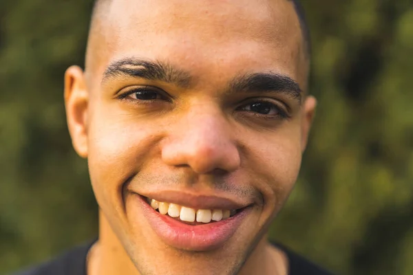 Close Shot Young Happy Mixed Ethnicity Man His 20S Park — Stock Photo, Image