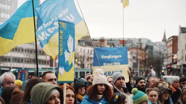 2023 Nottingham Großbritannien Stehen Der Seite Der Ukraine Viele Menschen — Stockvideo