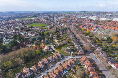 Nottingham, İngiltere 'de güzel bir günde Wollaton bölgesinin insansız hava aracı görüntüsü. Yüksek kalite fotoğraf