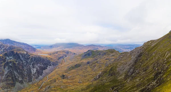 Aerial Shot Mountains Snowdonia Wales Mountainous Region Northwestern Wales National — Stock Photo, Image