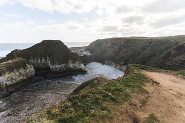 Doğal kaya oluşumu Flamborough Head, Yorkshire sahilindeki İçen Dinozor. Yüksek kalite fotoğraf