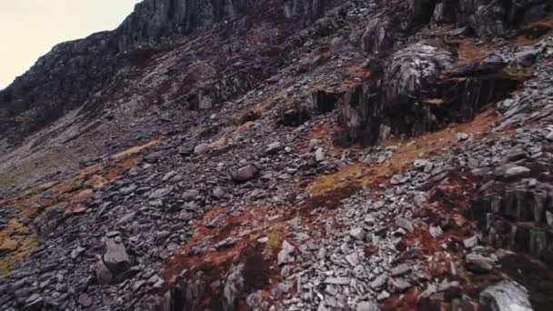 Scenic Drone Shot Snowdonia National Park País Gales Reino Unido — Vídeo de Stock