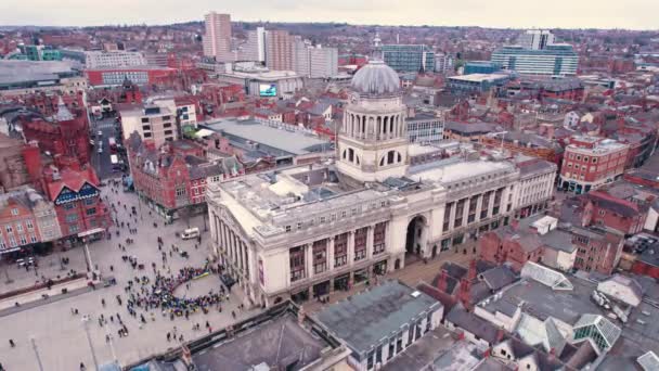 2023 Ноттингем Великобритания Воздушная Панорама Людей Собравшихся Старой Рыночной Площади — стоковое видео