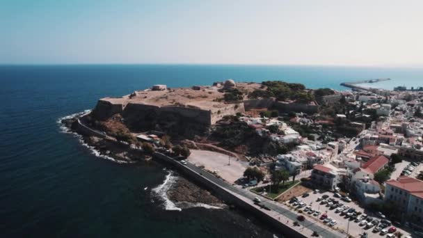 Yunanistan Girit Kentinde Denizle Çevrili Venedik Rethymno Limanı Kalesi Havadan — Stok video