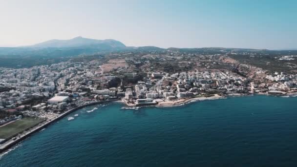 アギオス ニコラオス空中パノラマビュー アギオス ハギオス アガヴァニコスはギリシャのクレタ島の沿岸都市です 高品質の4K映像 — ストック動画