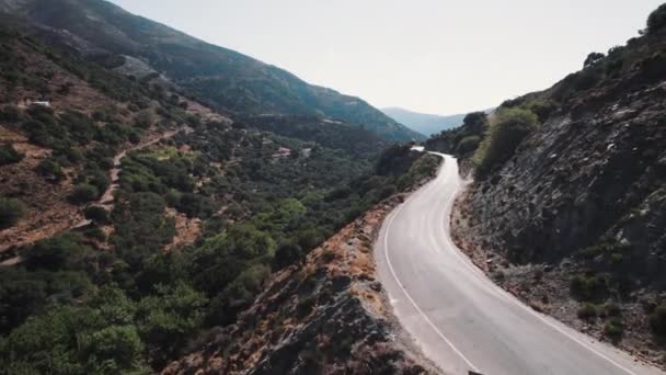 Strada Montagna Attraverso Canyon Topolia Gorge Vista Aerea Grecia Filmati — Video Stock
