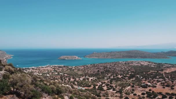 크레타의 스피날롱가 Spinalonga Island 바라보며 청록색 바다로 둘러싸여 있습니다 고품질 — 비디오