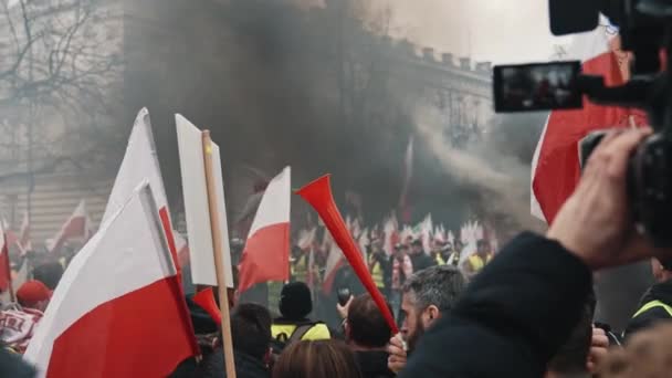 2024 Varsóvia Polónia Agricultores Organizando Comício Contra Governo Rua Agitando — Vídeo de Stock