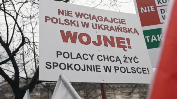 2024 Varsovia Polonia Toma Completa Carteles Con Textos Polacos Manifestación — Vídeo de stock