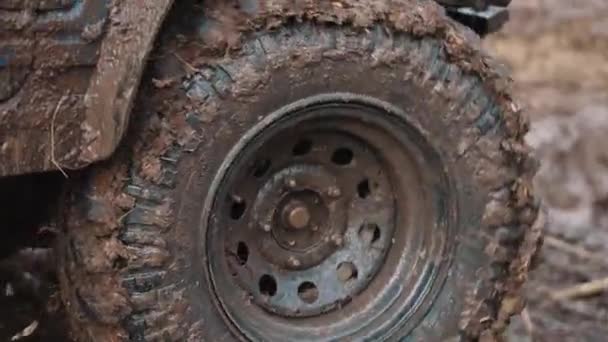 Getting Beaten Path Car Wheels Steppe Terrain Splashing Dirt Suv — Stock Video