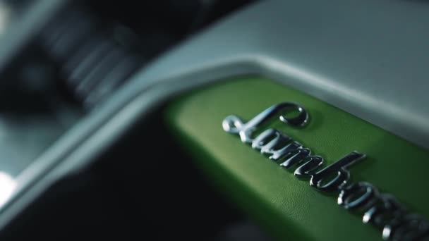 2024 Varsóvia Polónia Lamborghini Escrito Carro Verde Imagens Alta Qualidade — Vídeo de Stock
