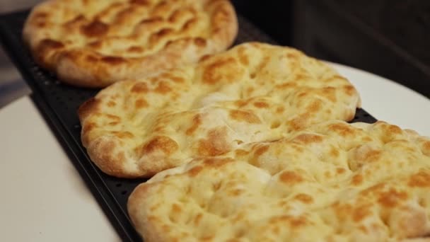 Impala Pizzakreise Backprozess Italienisches Kochkonzept Hochwertiges Filmmaterial — Stockvideo