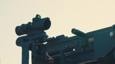 Askeri tankın ana silahı, askeri konsept. Yüksek kalite 4k görüntü