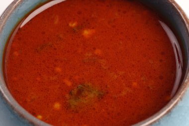 Asya yemekleri için son derece acı sos soslu sambal blachan geragau krill domates sarımsaklı kırmızı biber. 