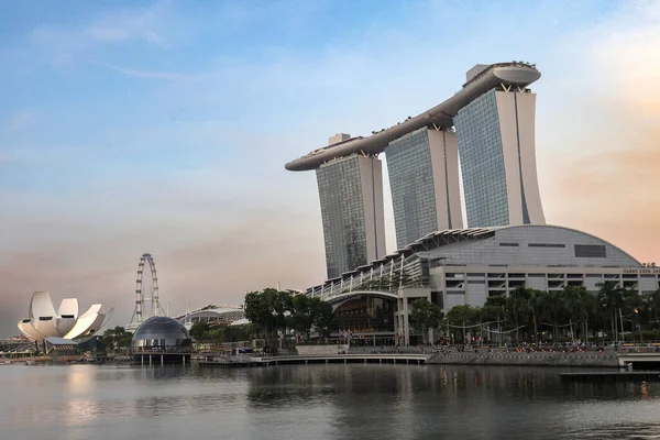 Singapore Baai Zand April 2023 Beroemde Marina Bay Sands Een — Stockfoto